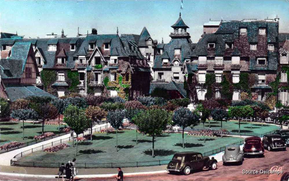 14 Deauville Hotel Normandie II.jpg